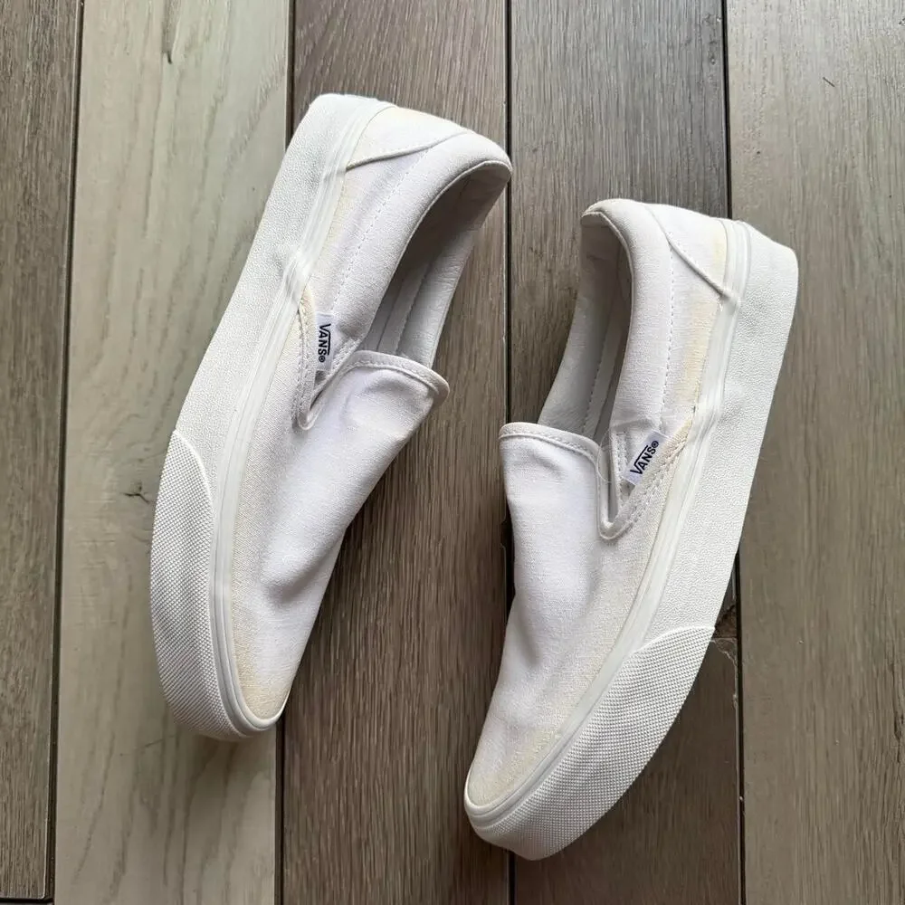 Vans Classic Slip-On True White Sneakers Men’s 7.5 / Women’s 9
